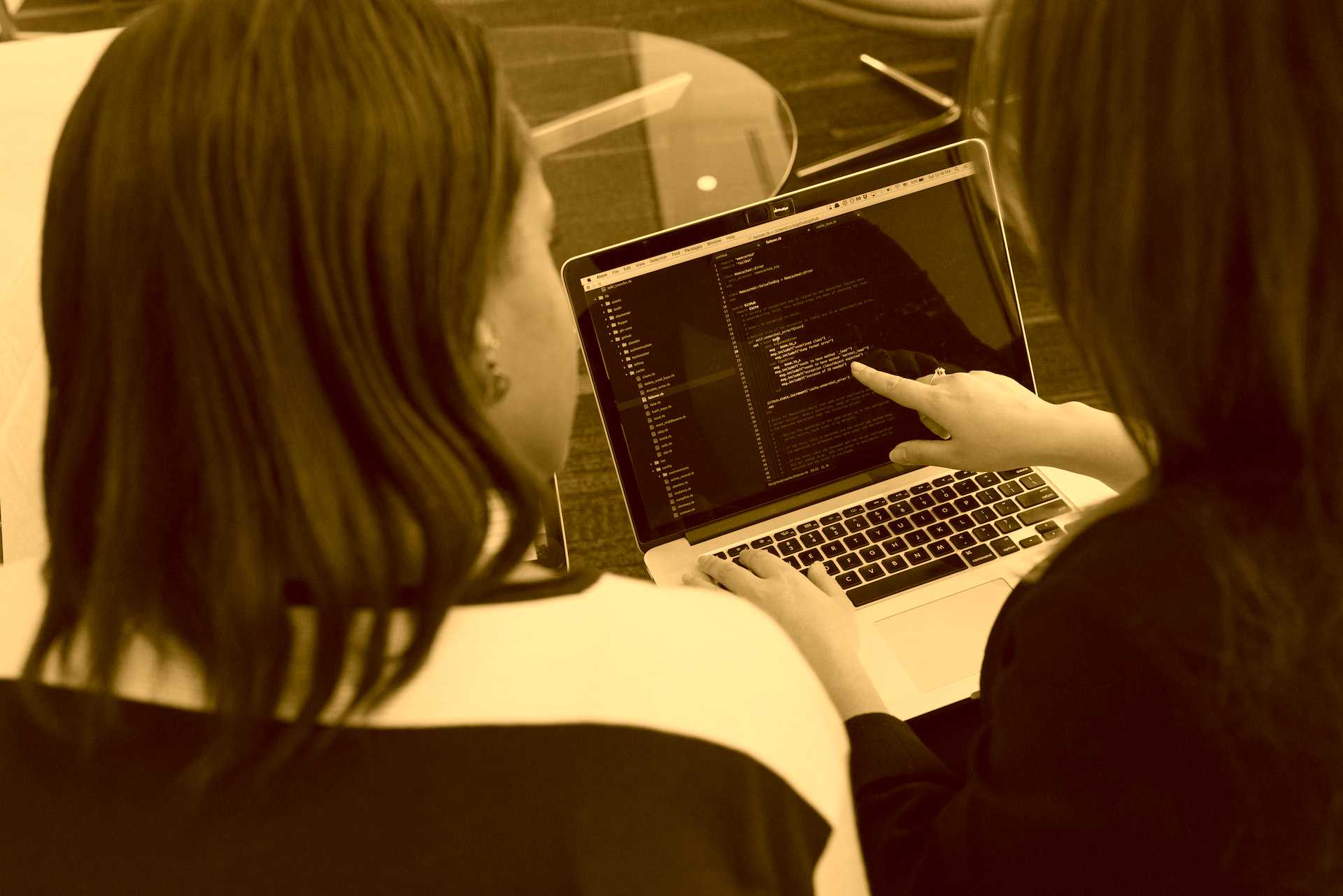 Diseño web para escuelas, universidades y plataformas de aprendizaje en línea.